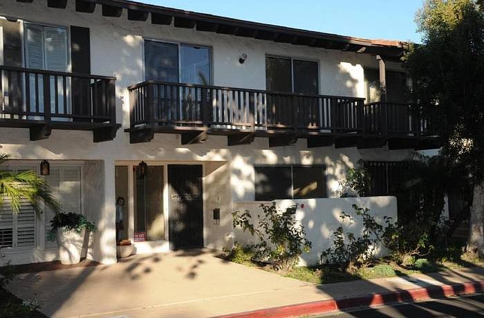 4044 Loma Riviera Circle