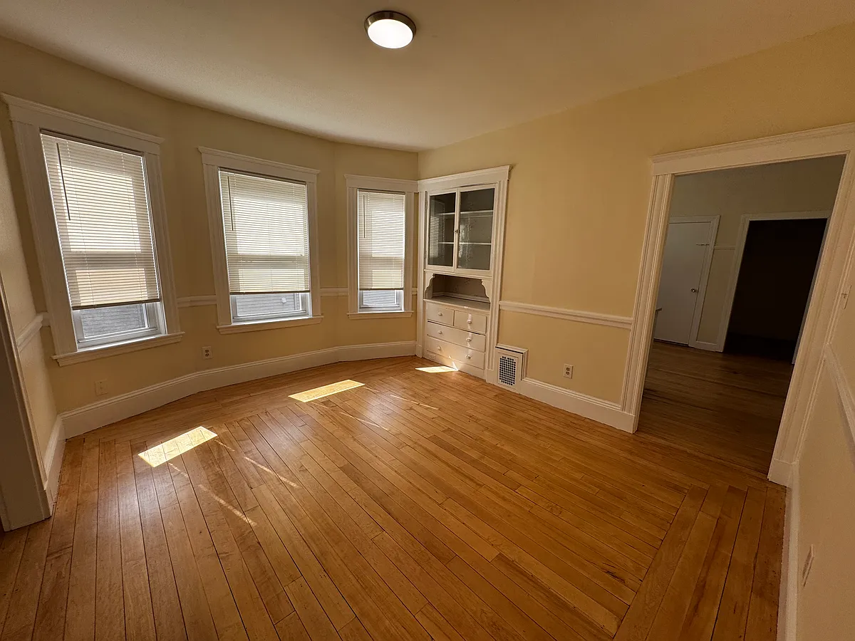 Building Photo - 65 Wareham St #1
