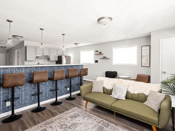 1328 Laurel St Unit B
