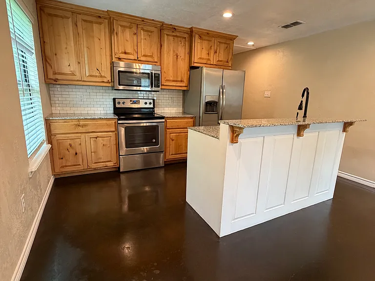 2312 Lancaster St #A — Photo 1