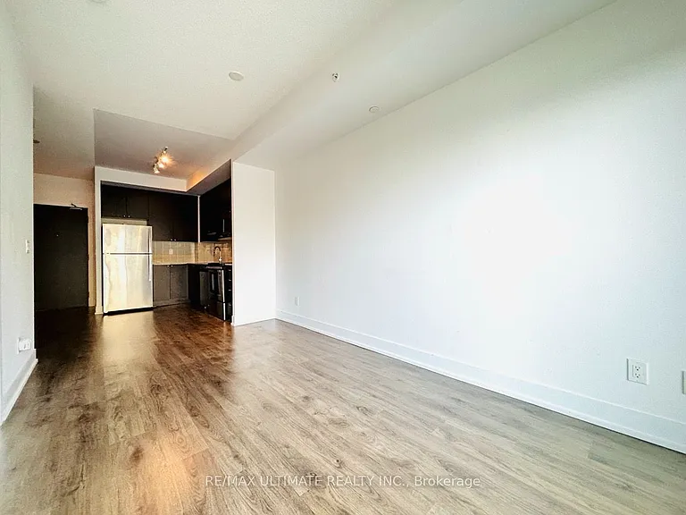 68 Merton St #803 — Photo 12