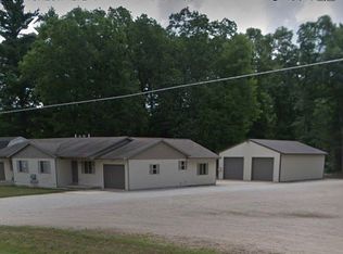 6324 E 36th St, White Cloud, MI 49349