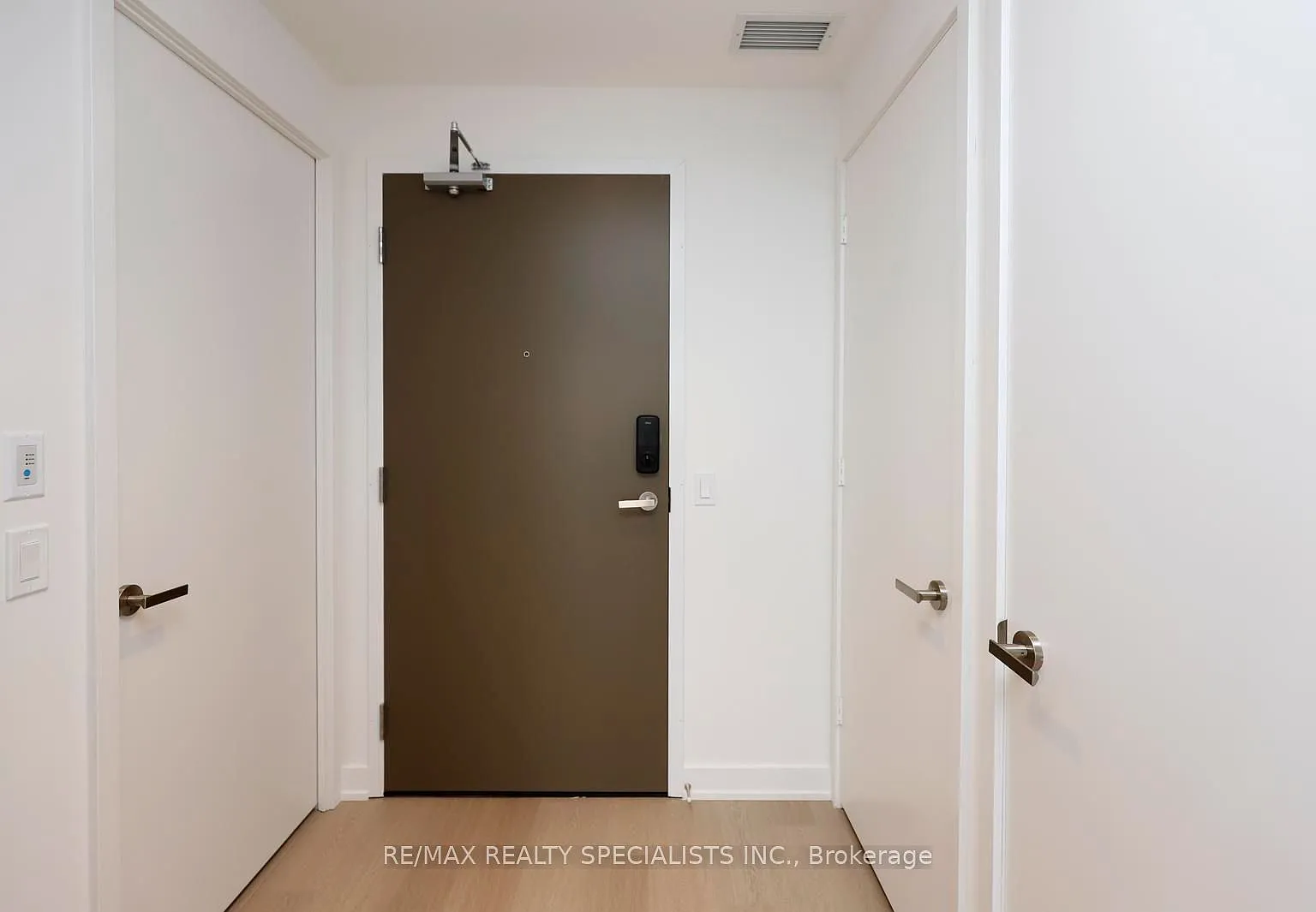 2 bed, $2,300 — Photo 4