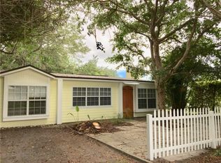 1421 4th Ct, Vero Beach, FL 32960