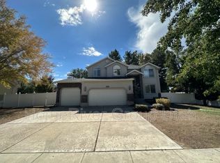 1034 E Wright Way, Sandy, UT 84094