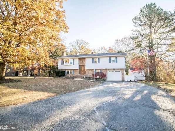 22386 Laceys Ln, California, MD 20619