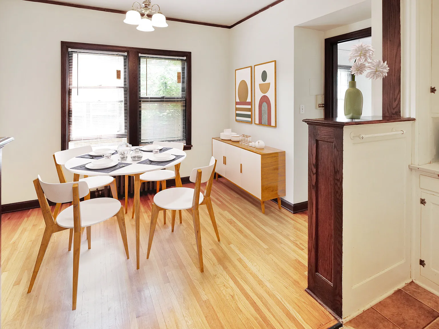Linden Hills | 2716 — Photo 2