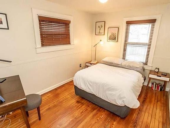 5th image of 2757 Allen Ave