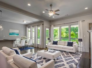 8261 Valencia Ct, Baton Rouge, LA 70810