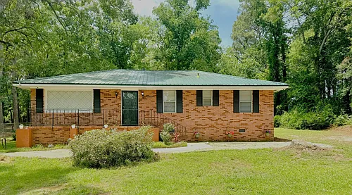 800 Old Whiskey Rd S Photo 1