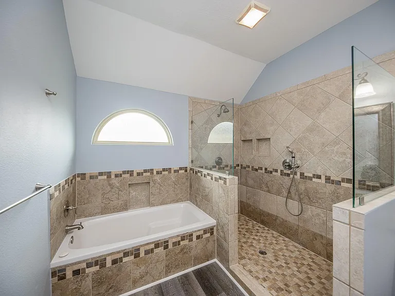 206 Cheswick Cir — Photo 27