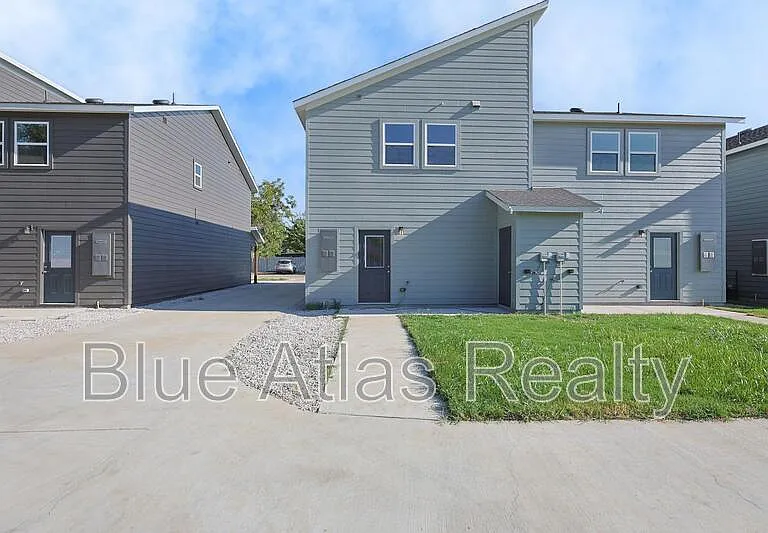 5820 Grayson St — Photo 13