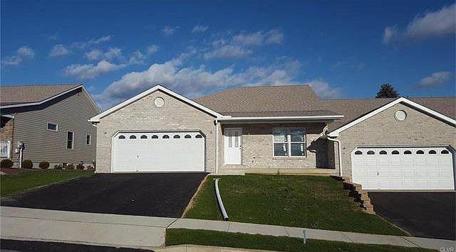 1st image of 3219 Eisenhower Dr
