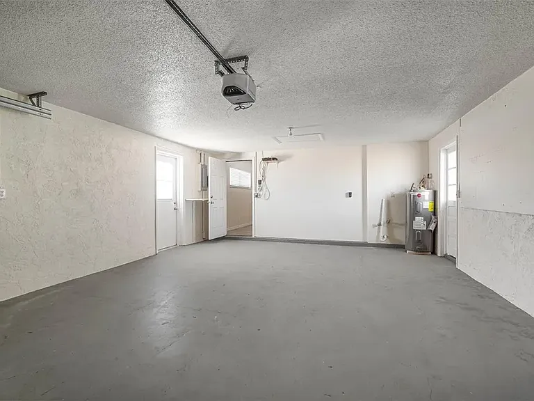 910 Spindle Palm Way — Photo 29