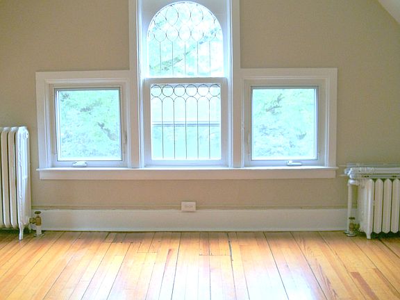 2nd image of 2401 Bryant Ave S #301