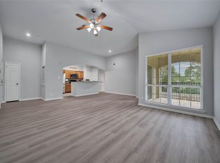 6607 Lake Woodlands Dr APT 333, Spring, TX 77382