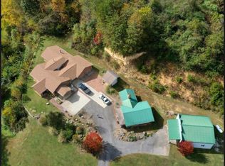 217 Jones Cove Rd, Cosby, TN 37722