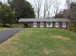 3423 Forest View Rd, Kingsport, TN 37660