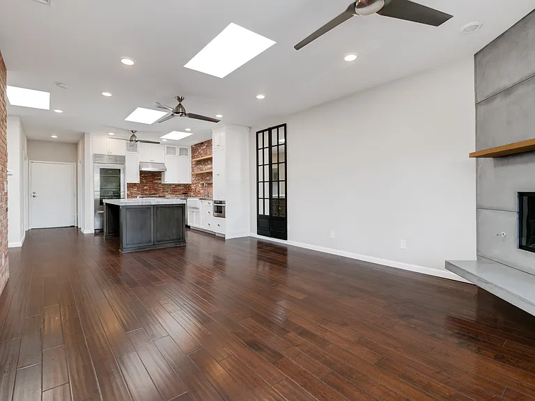 7725 Eads Ave — Photo 10