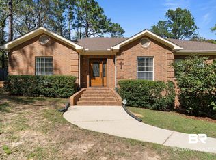 171 Country Club Dr, Daphne, AL 36526