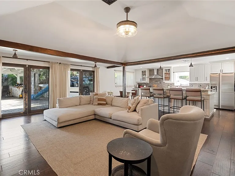 3791 Multiview Dr — Photo 6