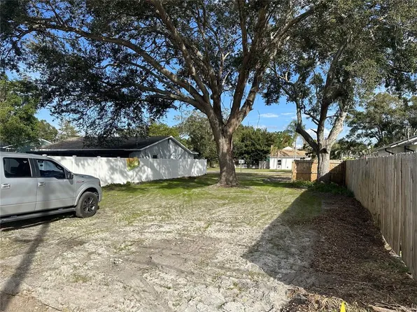 3640 15th St N #21, Saint Petersburg, FL 33704