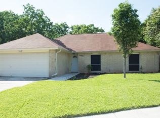 6427 Green Apple Dr, San Antonio, TX 78233