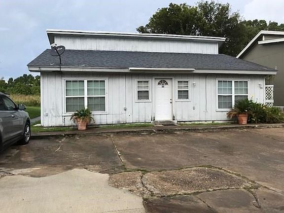 Property listing sells as part of a bundle of three triplex properties.  Please see all MLS# 73821532, 51948640, 6887773