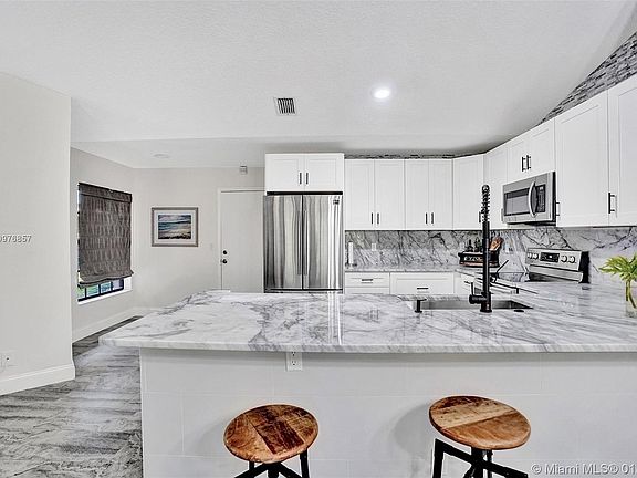 5th image of 8062 Cassia Dr #8062