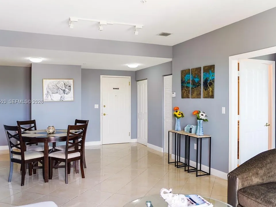 2280 SW 32nd Ave #213