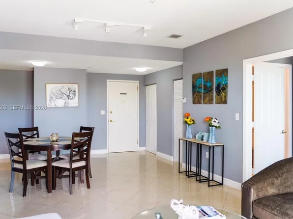 2280 SW 32nd Ave APT 213, Miami, FL 33145
