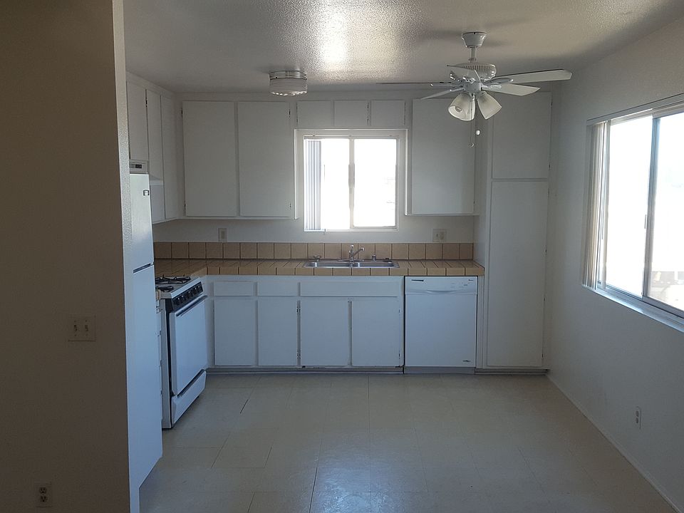 1st image of 4610 Cherokee Ave #2