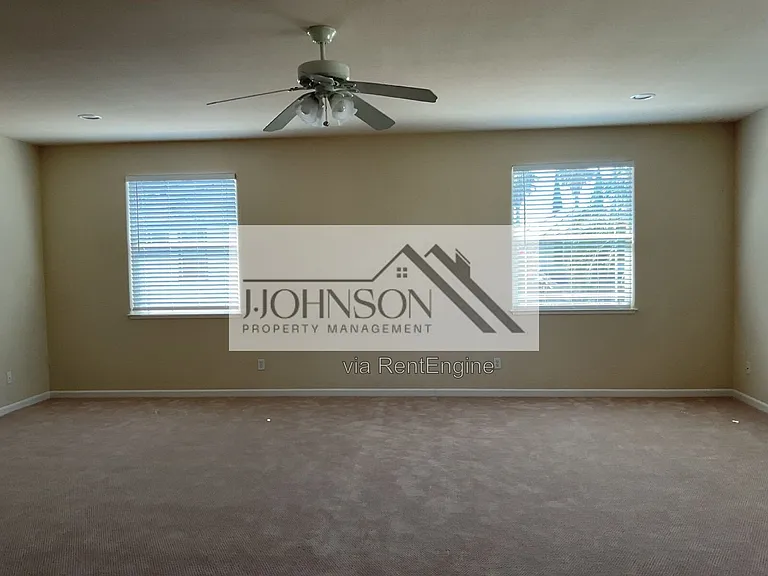 2408 Victor Ct — Photo 9