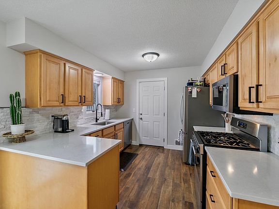 3rd image of 8726 Ivywood Ave S
