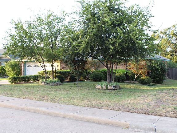 4th image of 650 Rosehill Ln