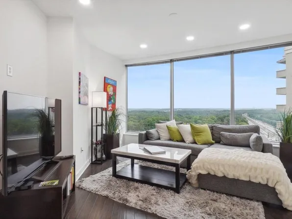 3338 Peachtree Rd NE APT 1704, Atlanta, GA 30326