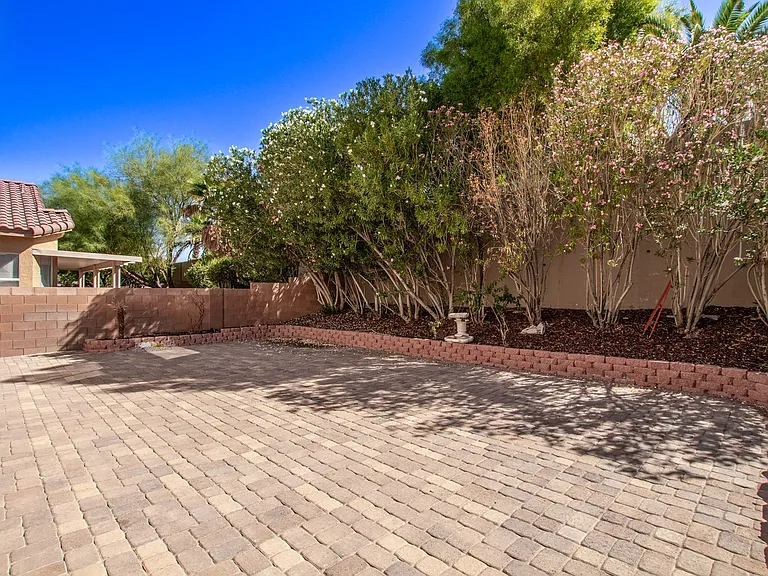 1477 Rancho Ridge Dr — Photo 40