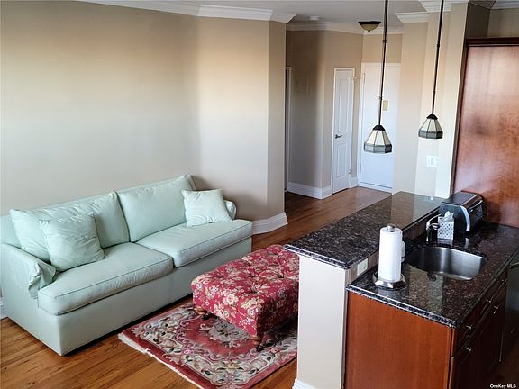 2nd image of 111 7th St