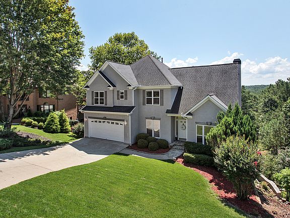 2nd image of 2004 Longwood Dr