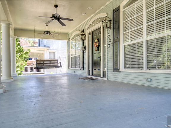 2nd image of 851 Kirby Pl