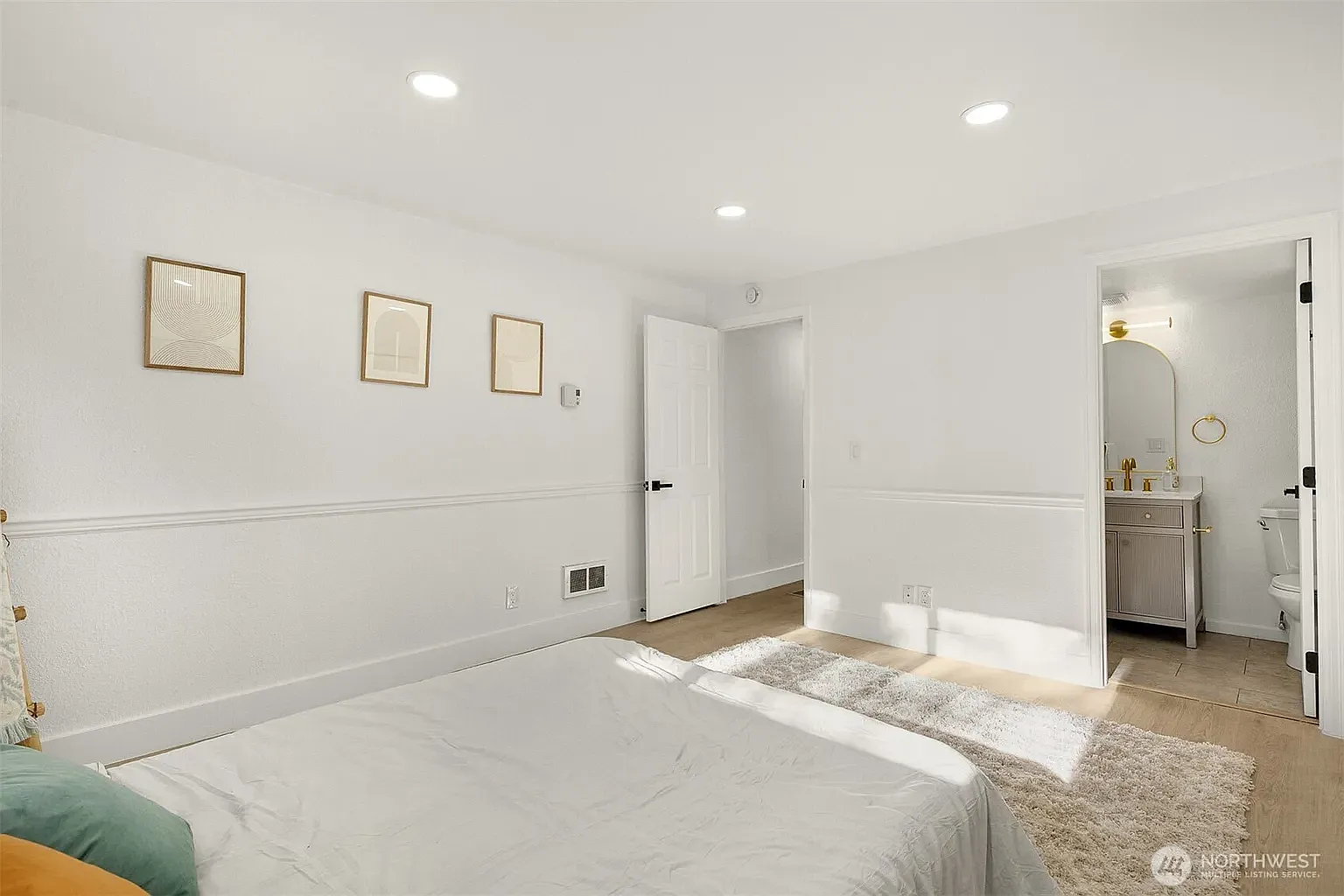 2 bed, 1080 sqft, $2,649 — Photo 1