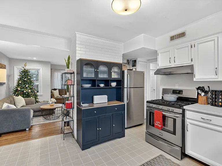 2802 Dawson Ave — Photo 4