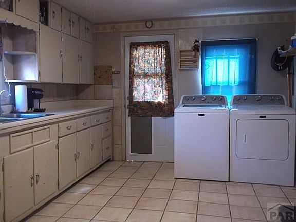 4th image of 3112 McCormick Ave
