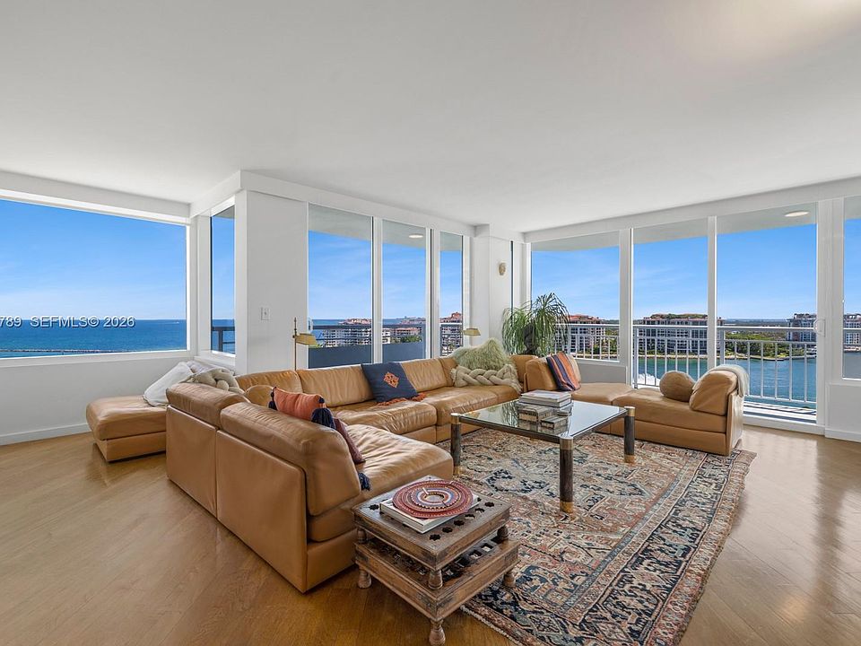 1st image of 400 S Pointe Dr #1503/04