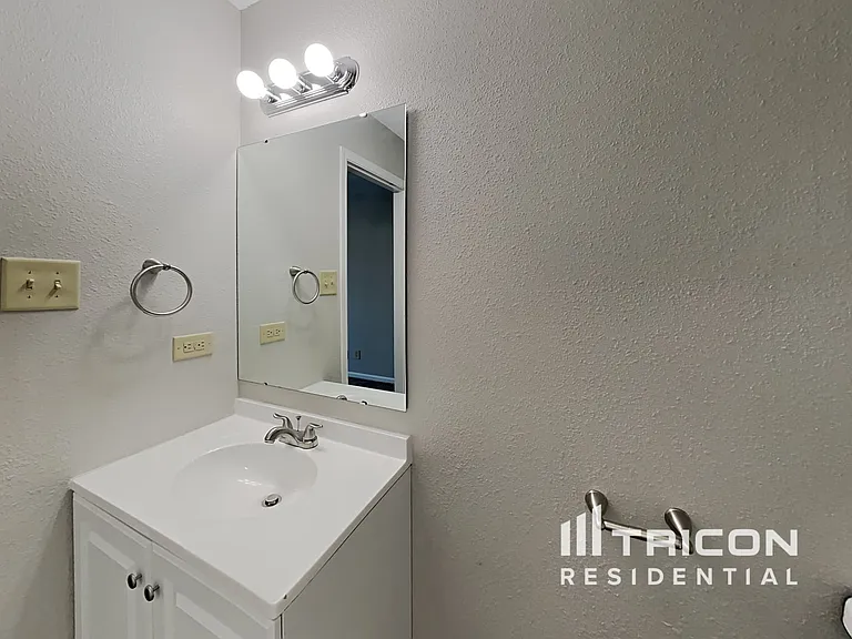 6796 W Stansbury Blvd — Photo 7