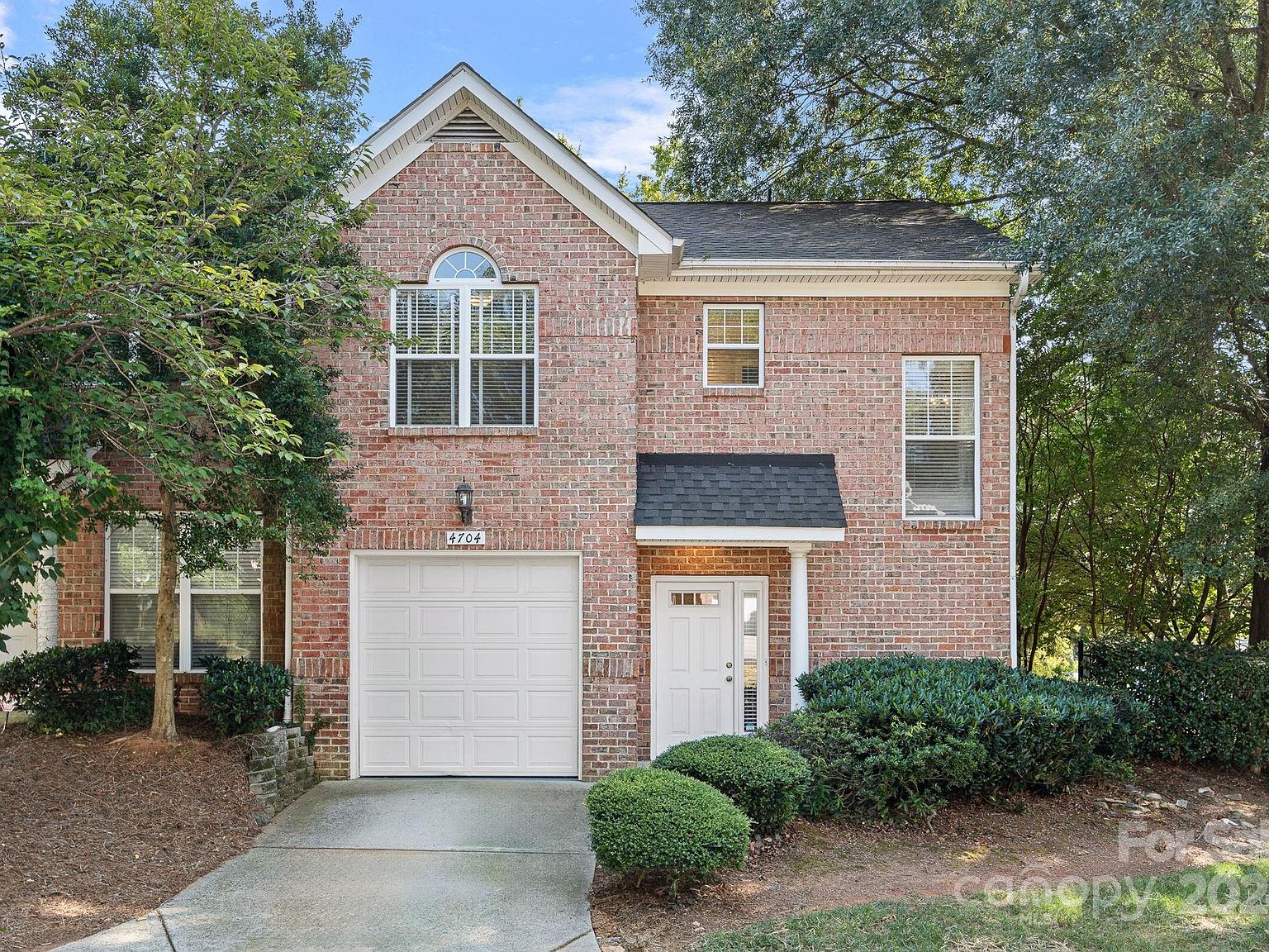 4704 Hunter Crest Ln, Charlotte, NC 28209 | Zillow
