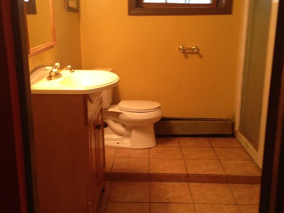 5th image of 228 S Burnett St