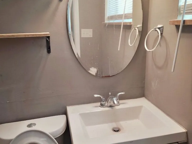 Holston Apartments — Photo 46