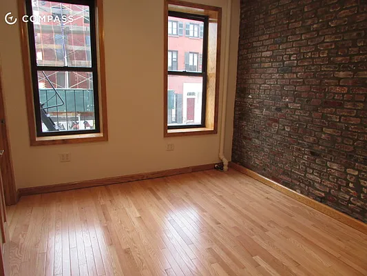 Rented by Compass | media 13