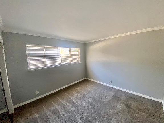 4th image of 255 Mariposa Ave #6
